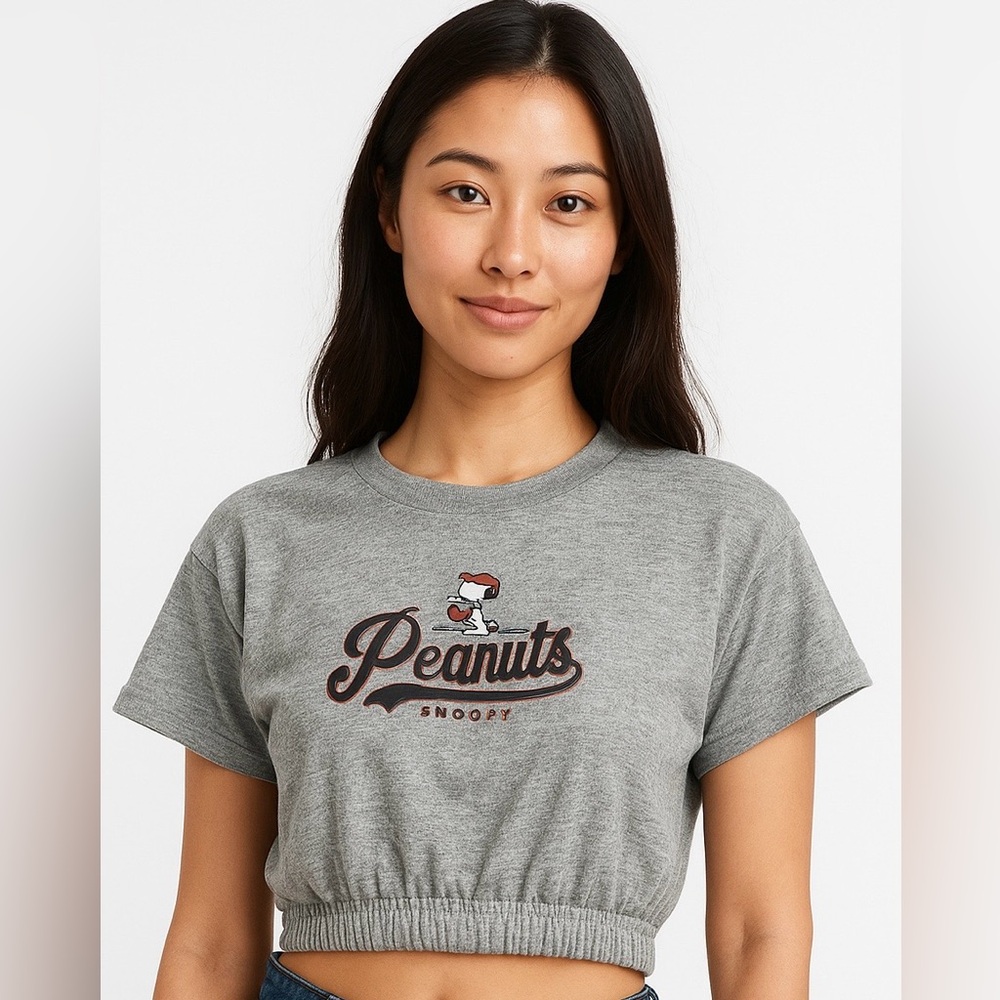 Peanuts Snoopy Graphic Tee